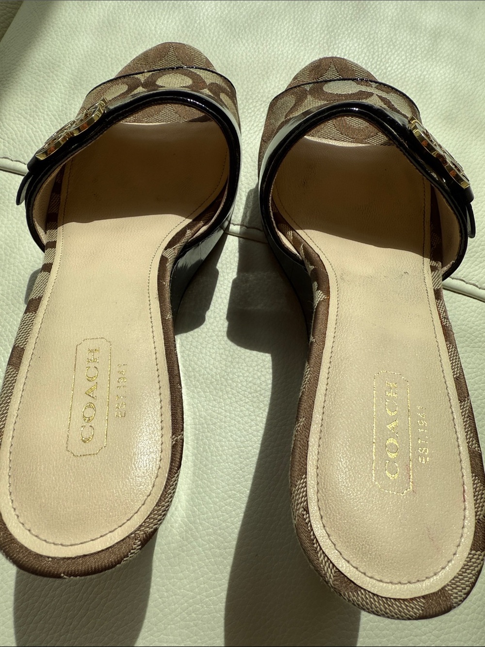 Coach Geri Wedge Sandals Signature Logo Canvas and Patent Leather Trim. - Picture 9 of 17